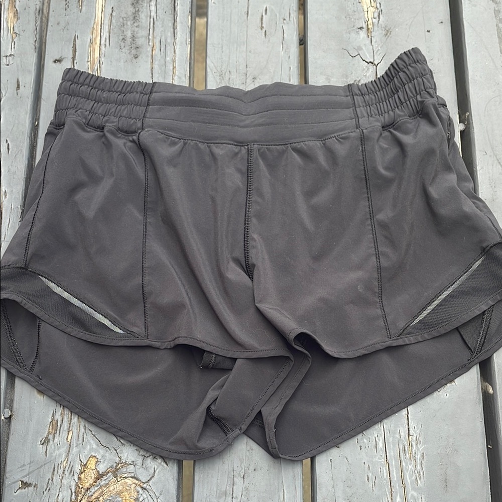 lululemon hotty hot 4 inch size 6 Black Women's Athletic Shorts